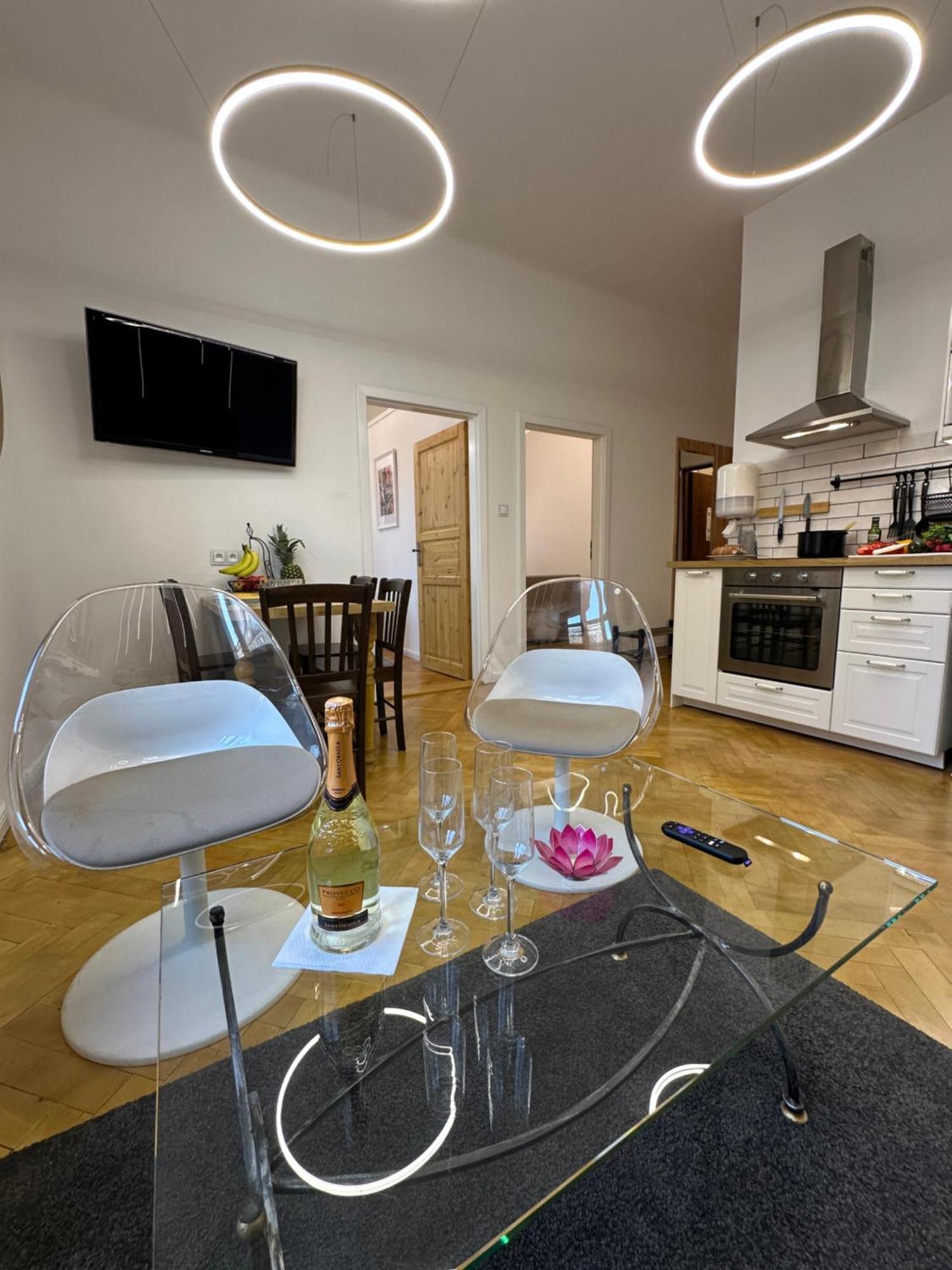 Karlin Oasis 2-Bedroom Apartment Prague Extérieur photo