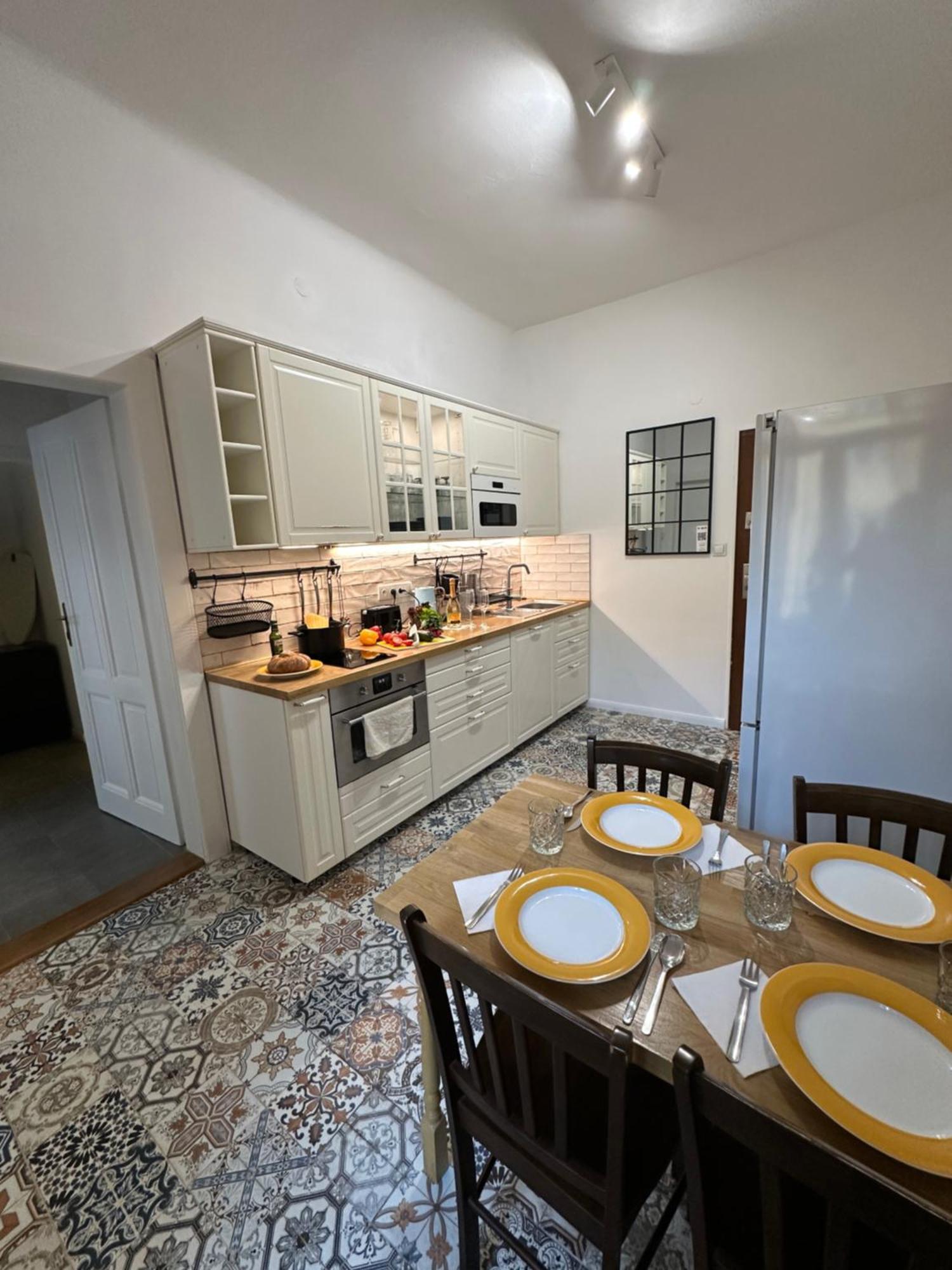 Karlin Oasis 2-Bedroom Apartment Prague Extérieur photo